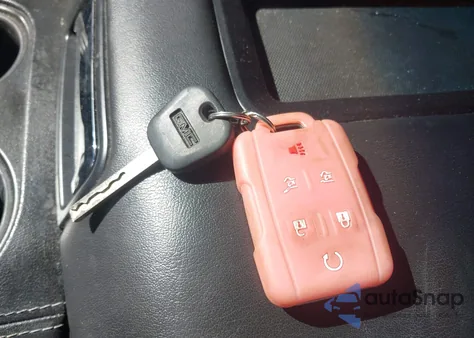 2018 GMC Yukon Xl Sle z USA, uszkodzony, nr VIN 1GKS2FKC3JR393300